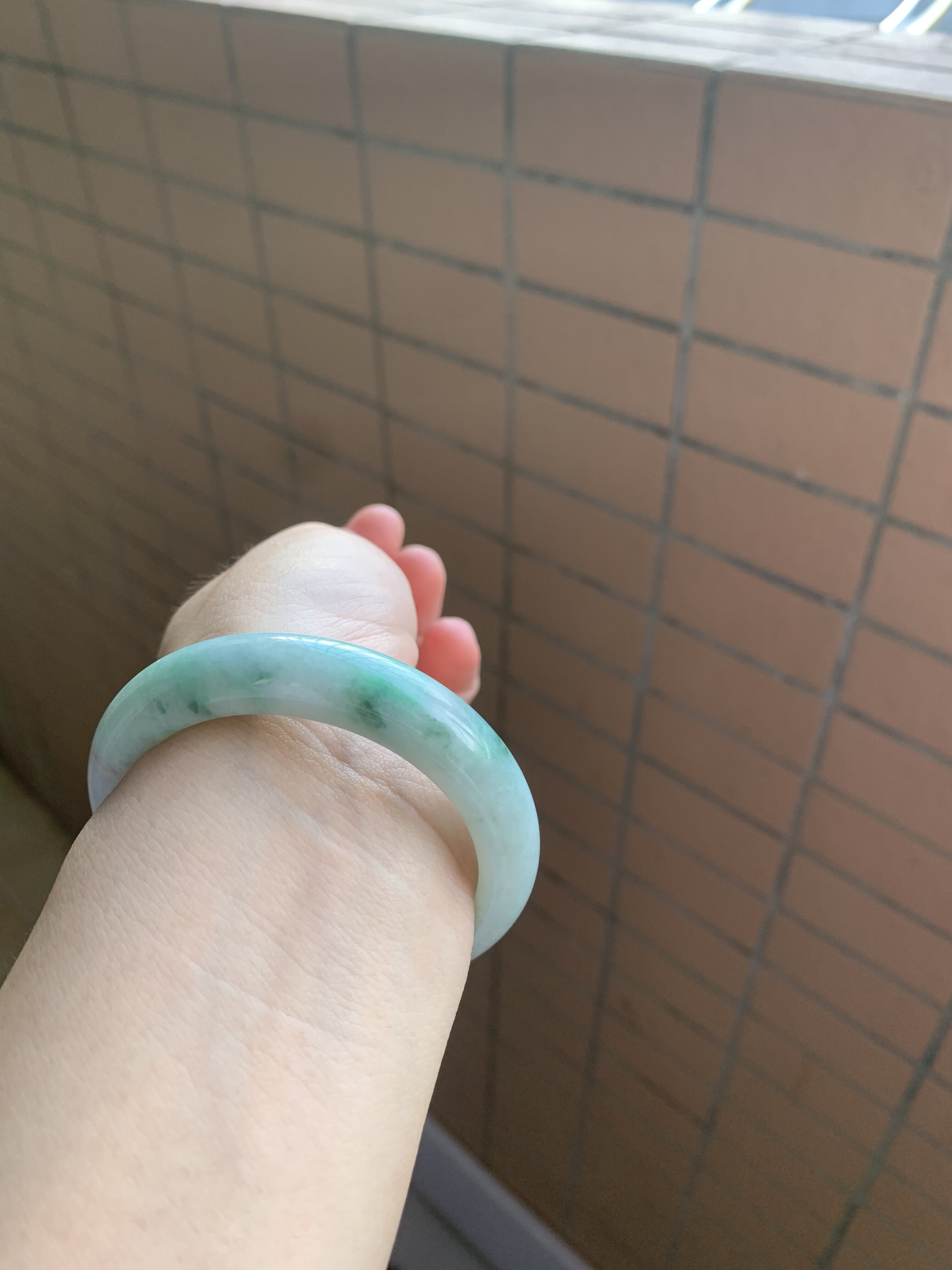 53-12-8.5缅甸纯天然A货翡翠白底青阳绿半山水证书065保真