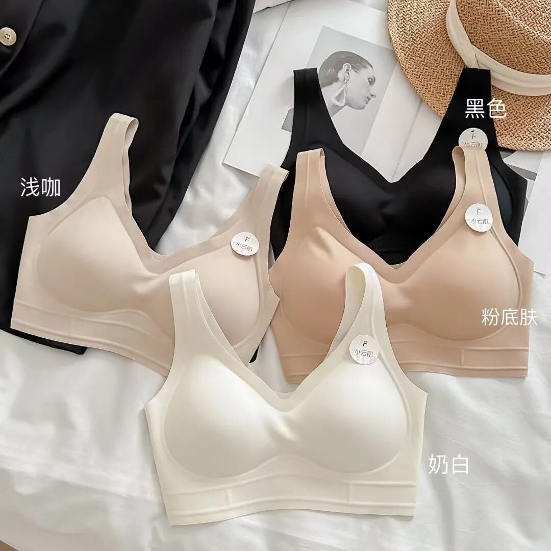 新款粉底液软支撑无痕美