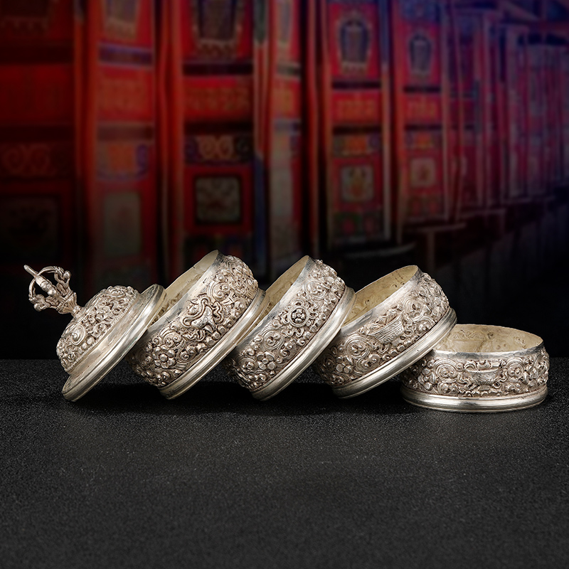 藏式米罐家居用品米盒手工铜鎏银雕花宝瓶修粮用尼泊尔手工19cm