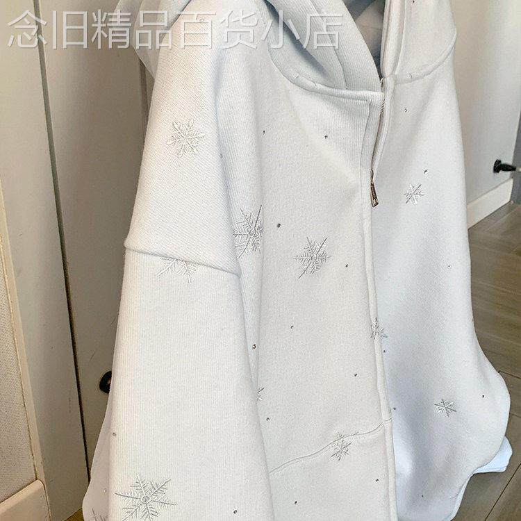 连帽卫衣外套女秋冬季2026新款大码胖mm雪花刺绣休闲开衫拉链上衣