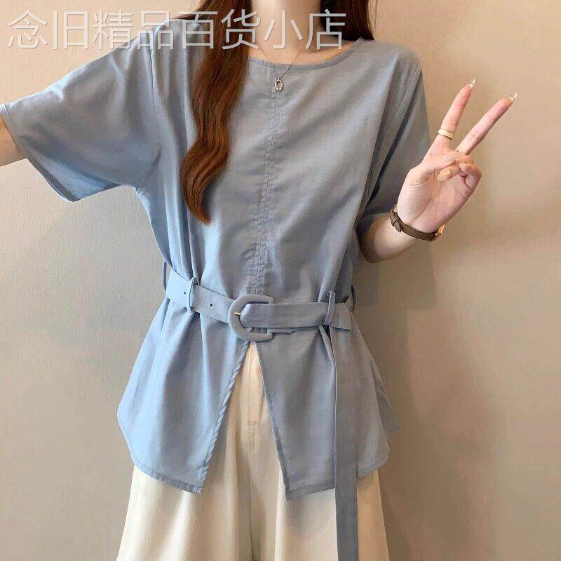 韩里韩气浅蓝色正肩短袖衬衫女2026夏大尺码胖mm带腰带收腰开叉上