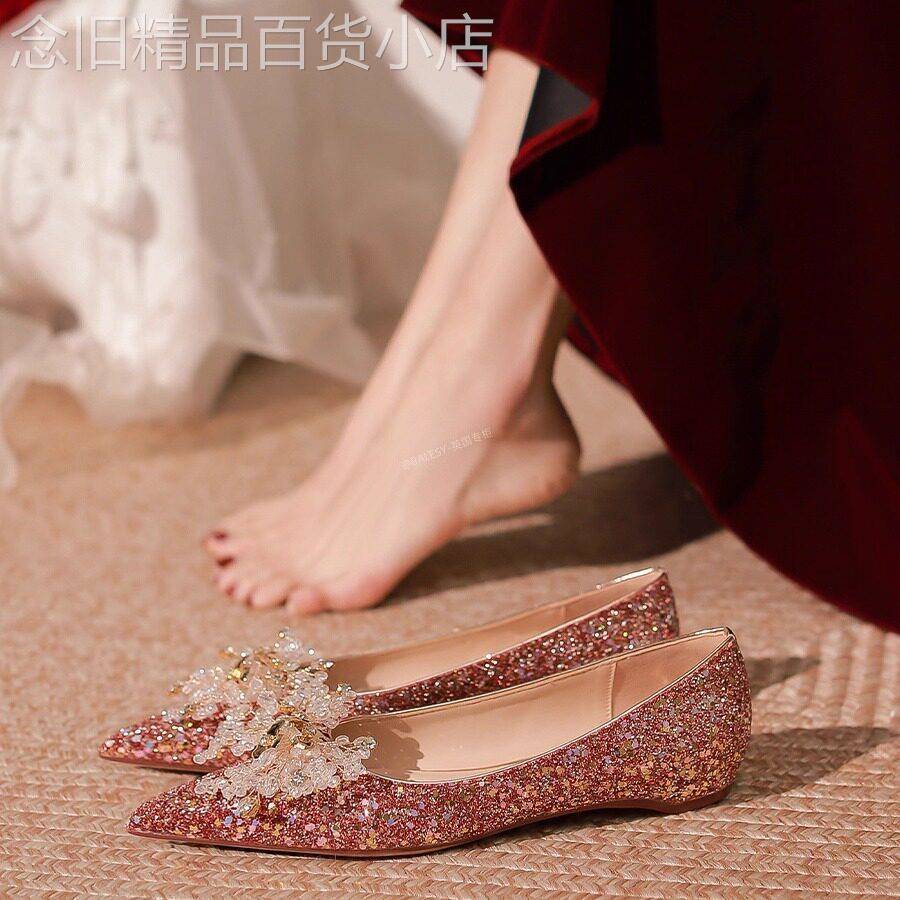 英国真皮红色平底婚鞋女2026新款春季浅口单鞋秀禾婚纱两穿新娘鞋