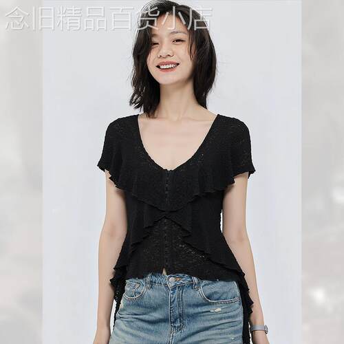 温柔蕾丝侧边褶皱荷叶边短袖T恤女夏季2026年新款别致上衣超好看