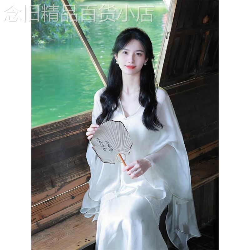 白色清冷仙女风雪纺开衫女夏季欧货百搭透气薄款披肩式防晒罩衫