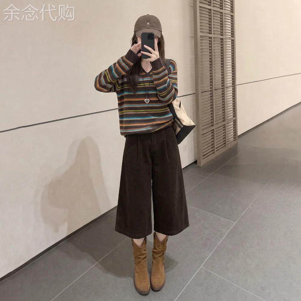 春秋减龄休闲套装女时尚撞色条纹针织衫显瘦灯芯绒八分裤两件套潮
