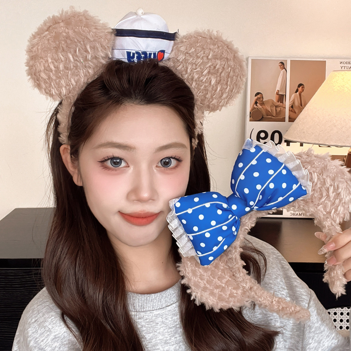 达菲熊护士帽毛绒发箍女2025洗脸防滑头箍外出百搭拍照发卡头饰