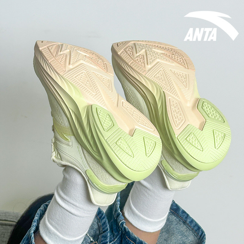 安踏女鞋运动鞋官网旗舰2025小红书同款马卡龙绿色缓震回弹跑步鞋