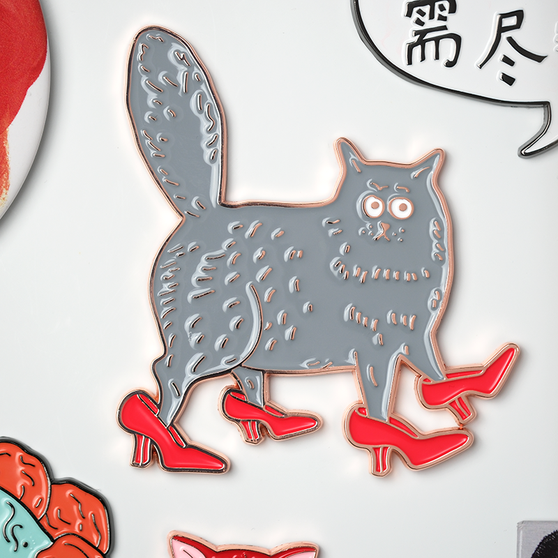 BUTTGooDS穿高跟鞋的猫冰箱贴