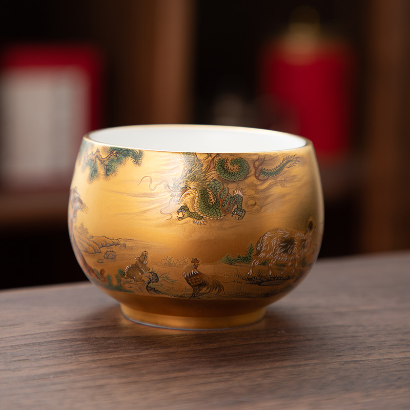 德化陶瓷鎏金烤花茶杯