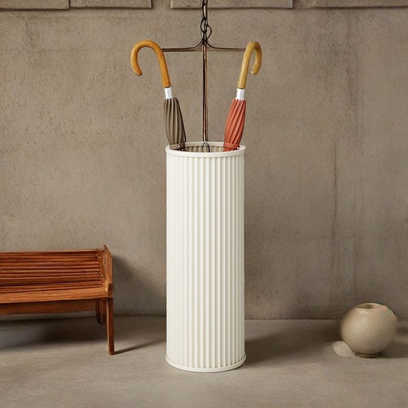 奶油风雨伞架民宿咖啡馆