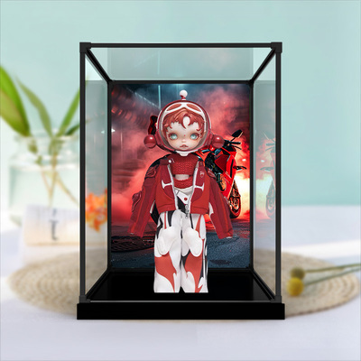 适用泡泡玛特 SKULLPANDA×DUCATI 可动人偶手办防尘罩高清展示柜