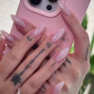 ins高级简约粉色海莉纯手工穿戴甲气质显白杏仁美甲中长款 甲片xg