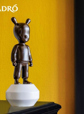 LLADRO雅致 天外来客巧克力色 陶瓷桌面摆件客厅玄关装饰品