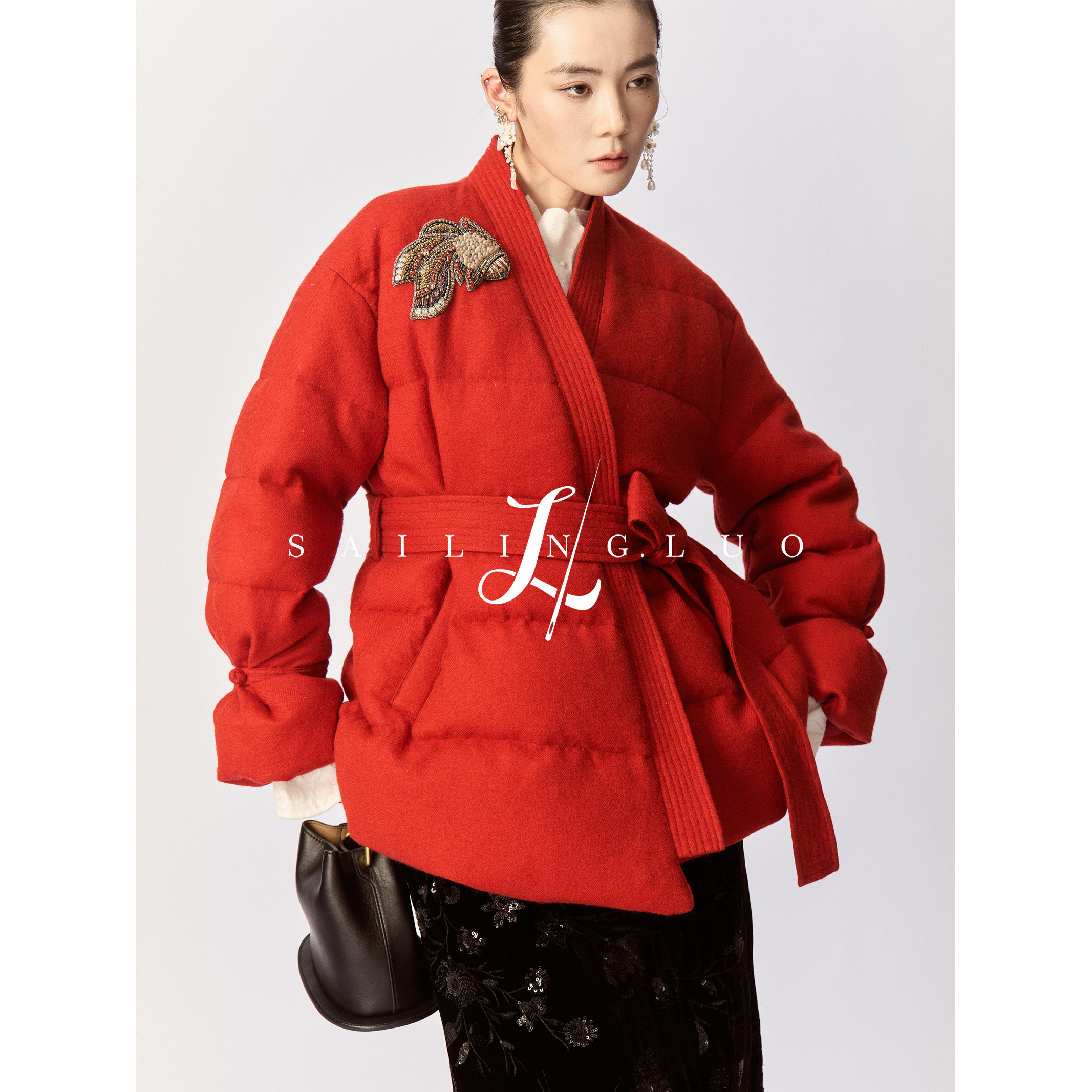 SailingLUO/25冬新款全羊毛V领收腰新中式鹅绒羽绒服,女装/女士精品,羽绒服,淘宝优惠券,粉丝福利购,淘宝优惠卷