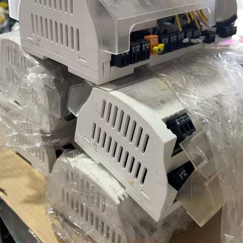议价CAREL+CODE+P+100Ba02D0M 机有5台，可维修