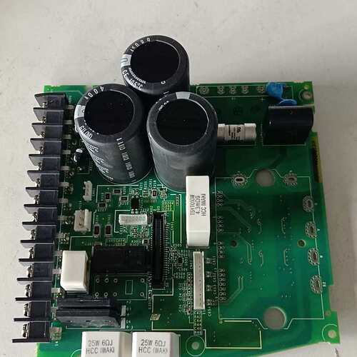 议价安川伺服驱动板 YASKAWA SGD7S-CB180AAA可维修