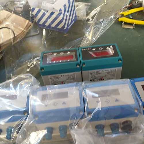 议价RENA压差变送器 DE46L70040PNY3MWD0可维修