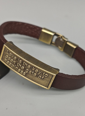 男士真皮手环欧美流行牛皮搭扣个性小众棕色手链潮流穿搭饰品