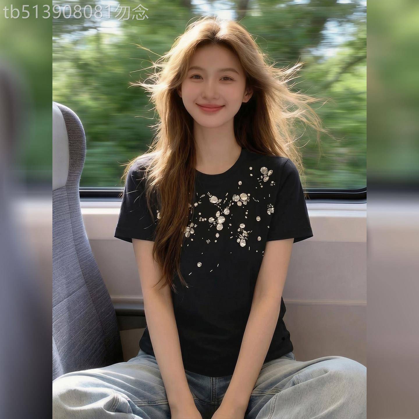 法式黑色重工亮片短袖t恤女2026夏新款高级设计小众显瘦百搭上衣