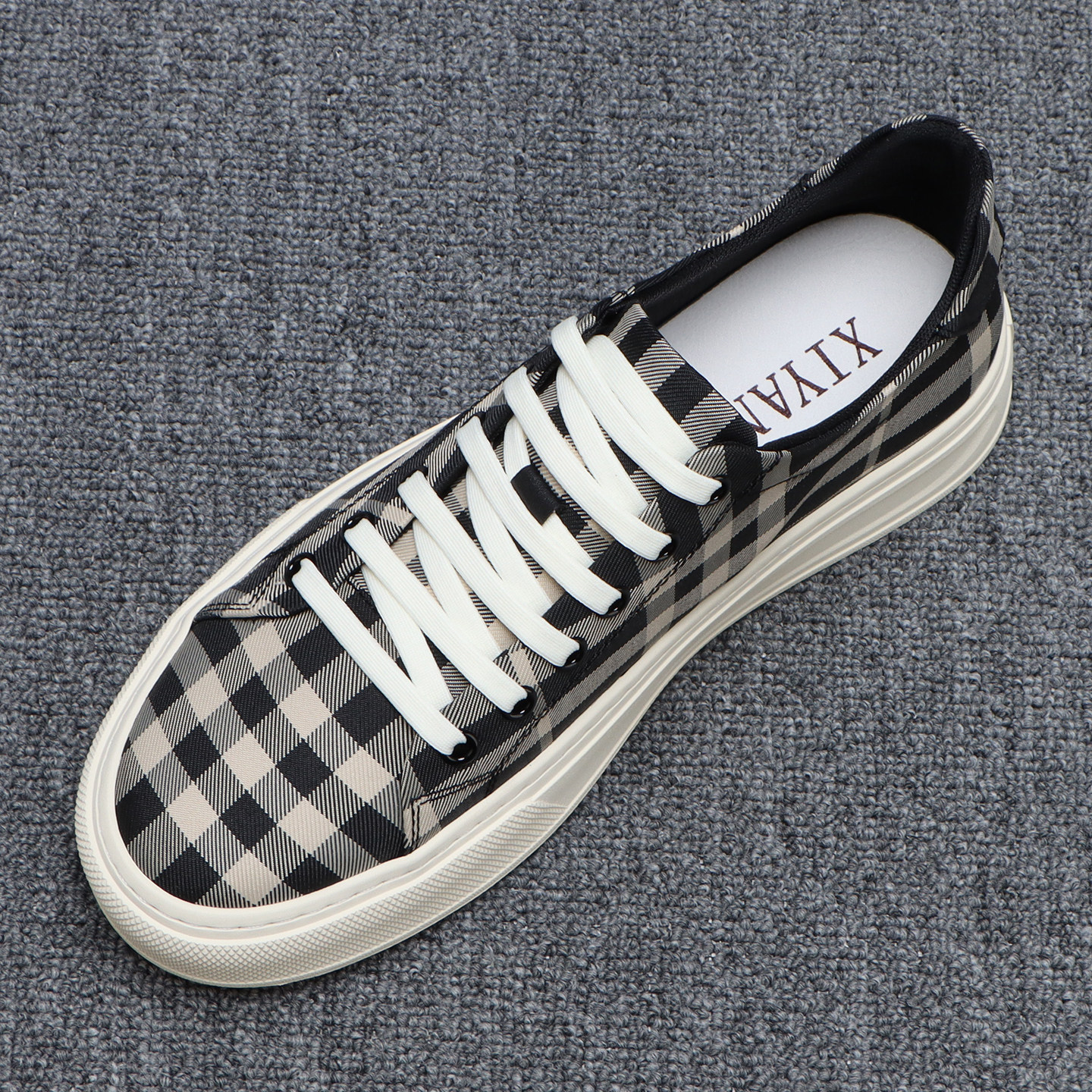 欧洲站男鞋经典格纹速干冰丝布鞋2026夏季薄款透气一脚蹬休闲板鞋