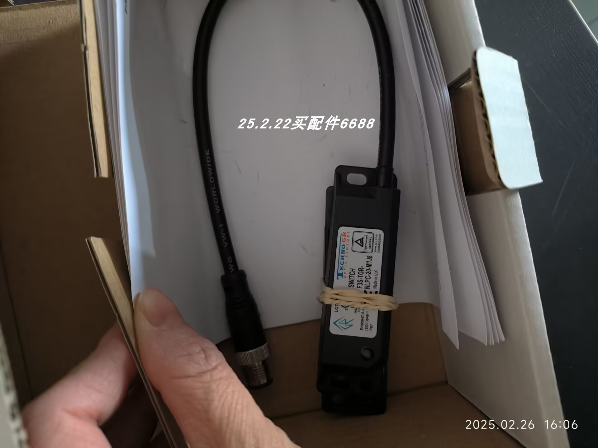TECHNOGR F3S-TGR-NLPC-20-M1J8接近开关 F3S-TGR-NLPC-21-05