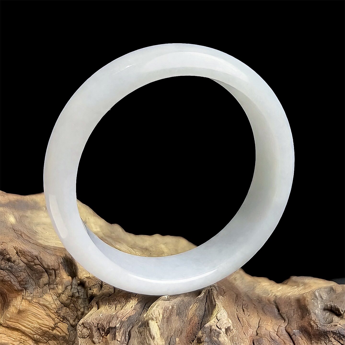 【元旦献礼】七彩云南缅甸A货天然翡翠糯化浅紫色宽版翡翠手镯