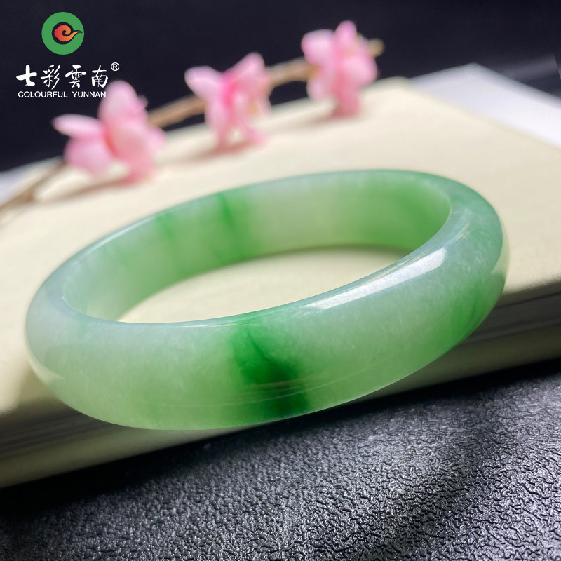七彩云南缅甸A货天然翡翠白底青手镯一物一证支持复检（已售）