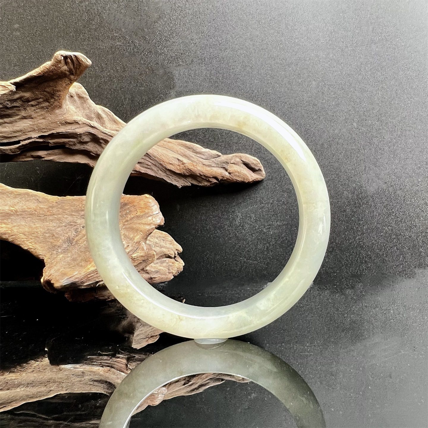 七彩云南缅甸A货天然翡翠糯冰种淡黄翡翠手镯一物一证支持复检