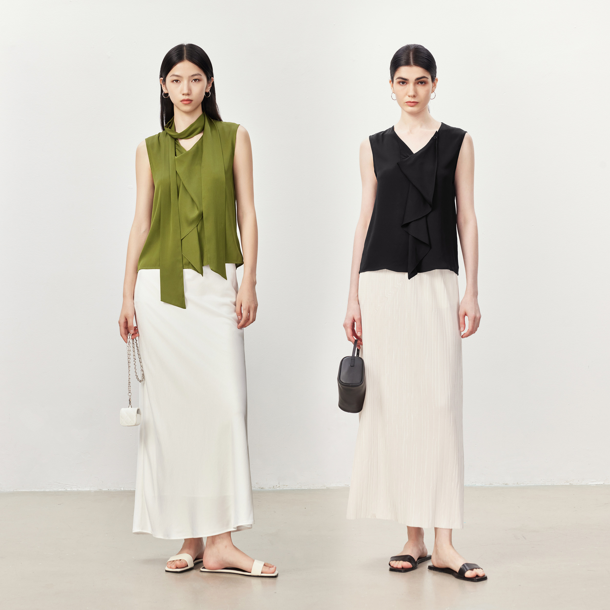 蝶之河 黑标桑蚕丝缎面柔雾质感小众设计不规则v型飘带无袖上衣