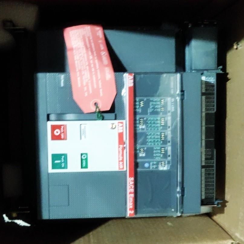 ABB SACE EMAX2 E1.2N 1600 EKIP/D- LSIG 4P抽屉式1600A