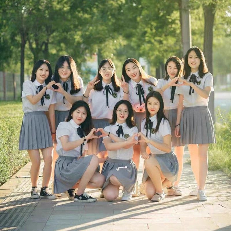 新款学生校服照套装中学生毕业