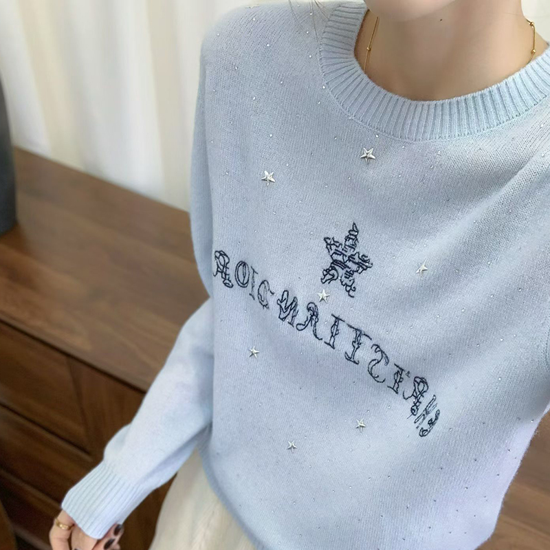 钉珠烫钻刺绣粉色羊毛针织衫