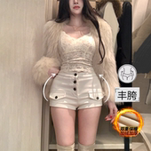 李李服饰气质纯欲加绒丰胯牛仔短裤 多扣高腰靴裤 女2026年冬季 新款