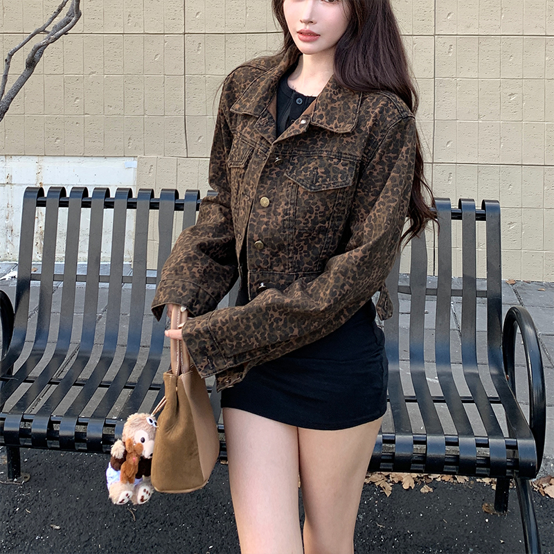 李李服饰韩系豹纹翻领短款长袖外套女25秋季新款宽松显瘦百搭上衣