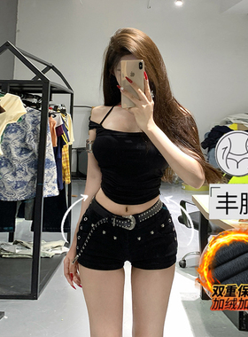李李服饰加绒低腰铆钉丰胯牛仔超短裤女2025冬季新款紧身显瘦热裤