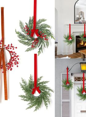 Set Of 4 Mini Christmas Wreaths With Red Berries & Buffalo P