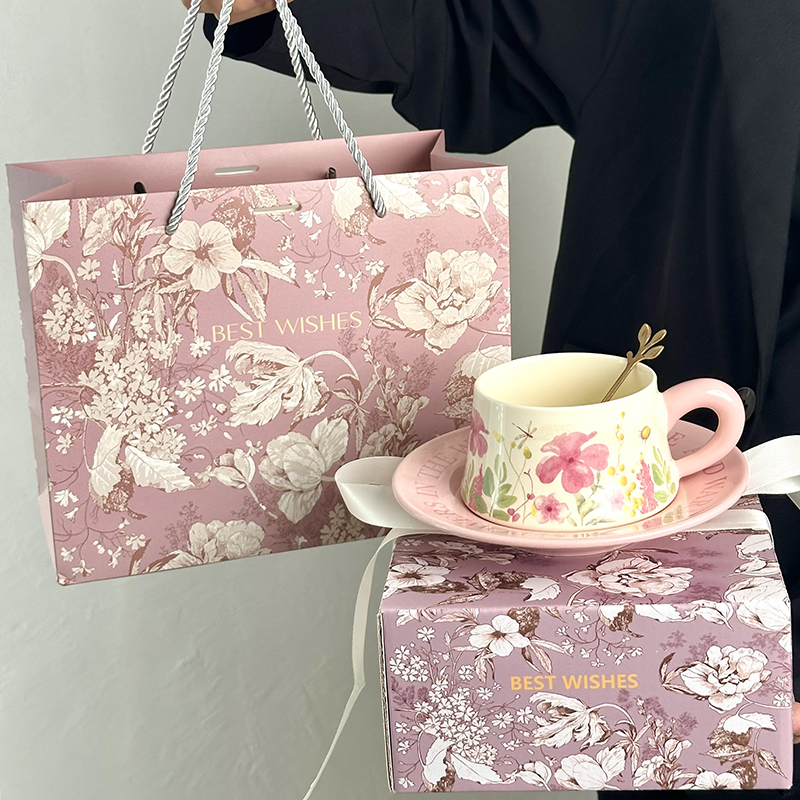 马克水杯子女伴手礼陶瓷杯碟套装