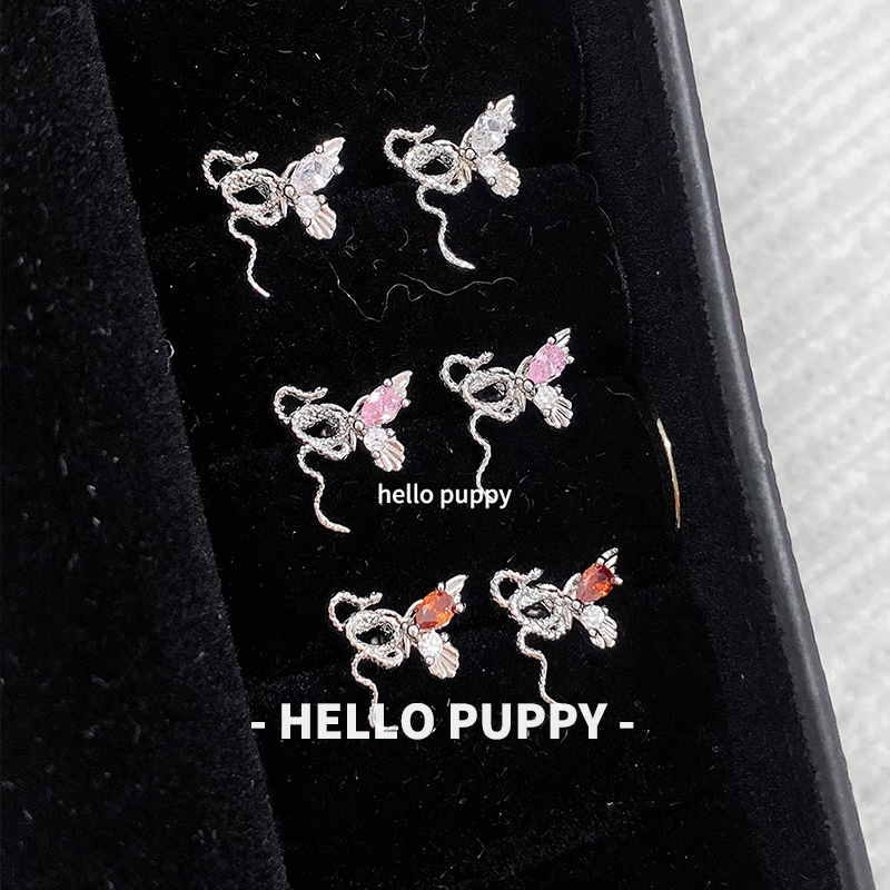 hellopuppy【蝴蝶与蛇】蛇年钛钢耳骨钉小众设计甜酷少女独特辣妹
