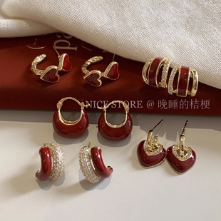 晚睡的桔梗「月岁」圣诞秋冬复古红色滴釉耳环几何本命年通勤耳饰