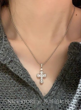 晚睡的桔梗「卢浮」复古气质ins十字爆闪毛衣链满钻吊坠锁骨链