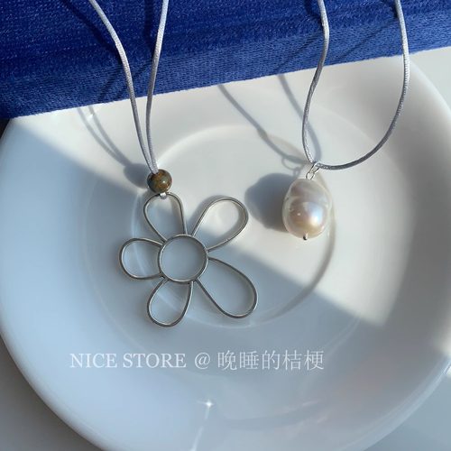 晚睡的桔梗I韩系银色花项链