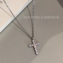 晚睡 桔梗「解构」甜酷冷淡风钛钢锆石十字爆闪项链复古锁骨链女