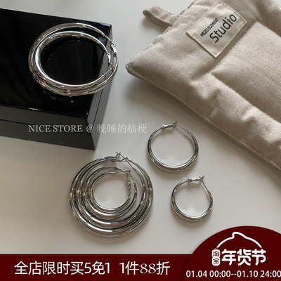 晚睡的桔梗｜刘亦菲同款高级感素圈大耳圈2025新款爆款圈圈耳环女