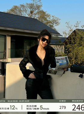 福尔尼斯悦 毛领拼接皮衣外套女2025秋冬新款短款V领机车pu皮上衣