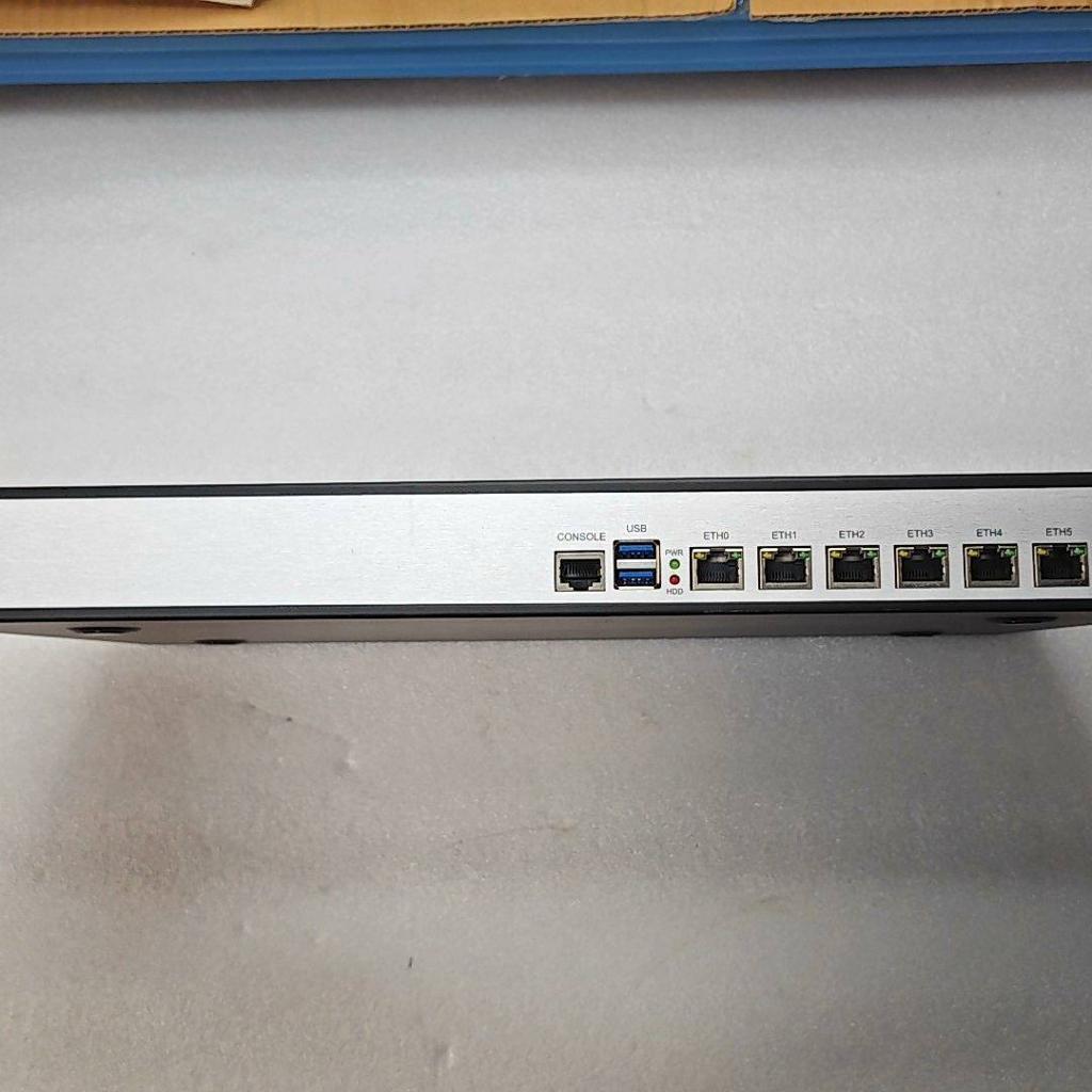 议价议价i7 3630qm软路由 6网口软路由 - 实物图