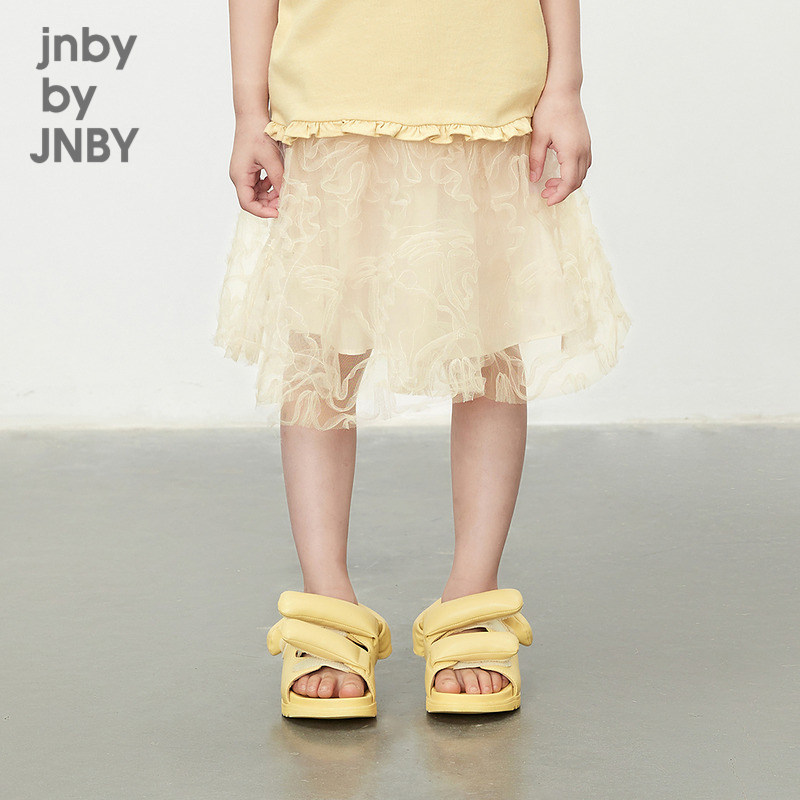 江南布衣童装半身裙短款A字裙网纱盘带绣春女童儿童jnbybyjnby - 实物图