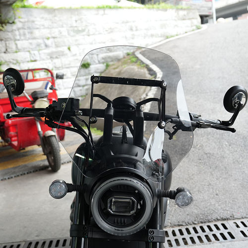 适用钱江闪600V2前挡风玻璃V4CLassic前风挡导航杆扩展杆改装