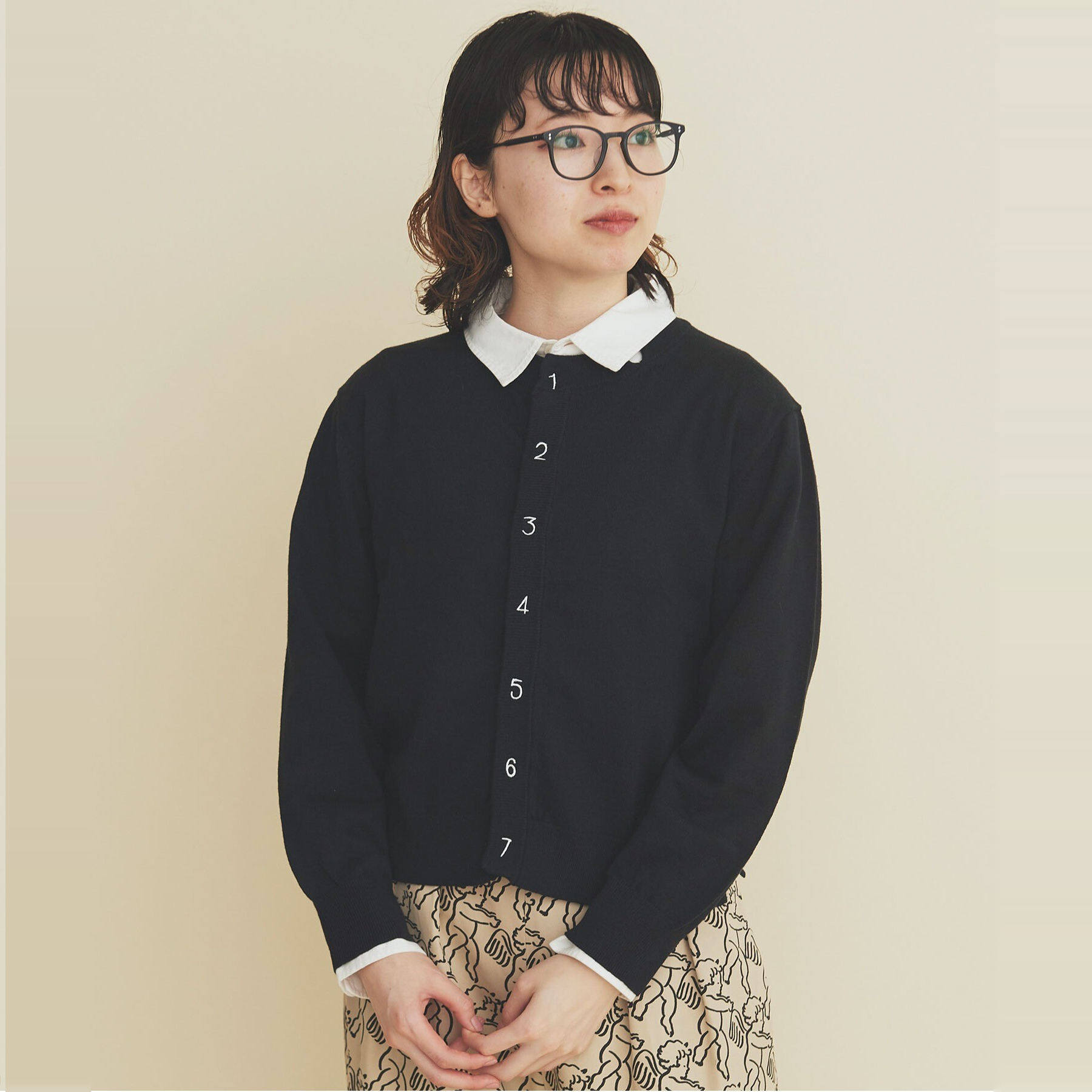 纯元 @社 i@m 1人气 经典定番 数字刺绣 子母扣 针织开衫