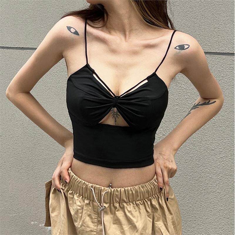 欧美辣妹穿搭小吊带外穿设计
