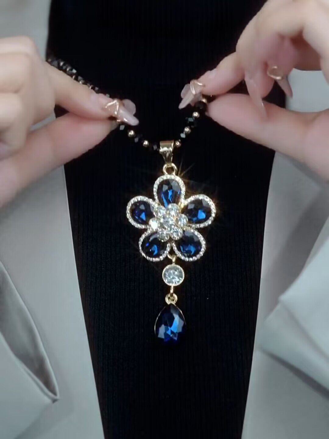 韩版时尚水晶长款花朵吊坠毛衣链女网红百搭秋冬衣服配饰品项链女